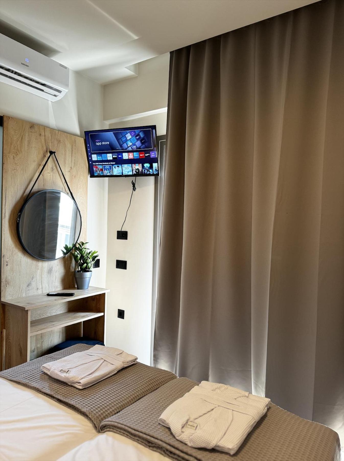 Lunar Hotel خيرسونِسوس المظهر الخارجي الصورة